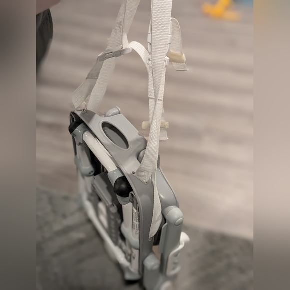 Chicco Portable Booster Seat - Picture 4 of 7